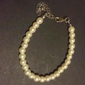 Costume Pearl Bracelet